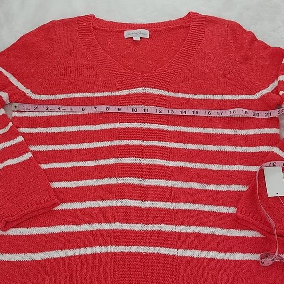 *NWT! Coral & White Lg Striped Long Sleeve sweater - Picture 6 of 7